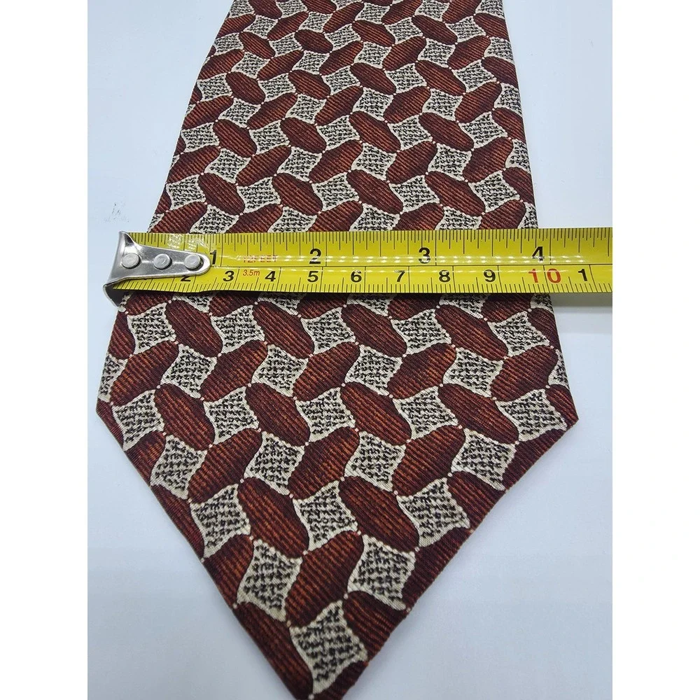 Vintage Guess American Classics 100% Silk Geometric Neck Tie 58